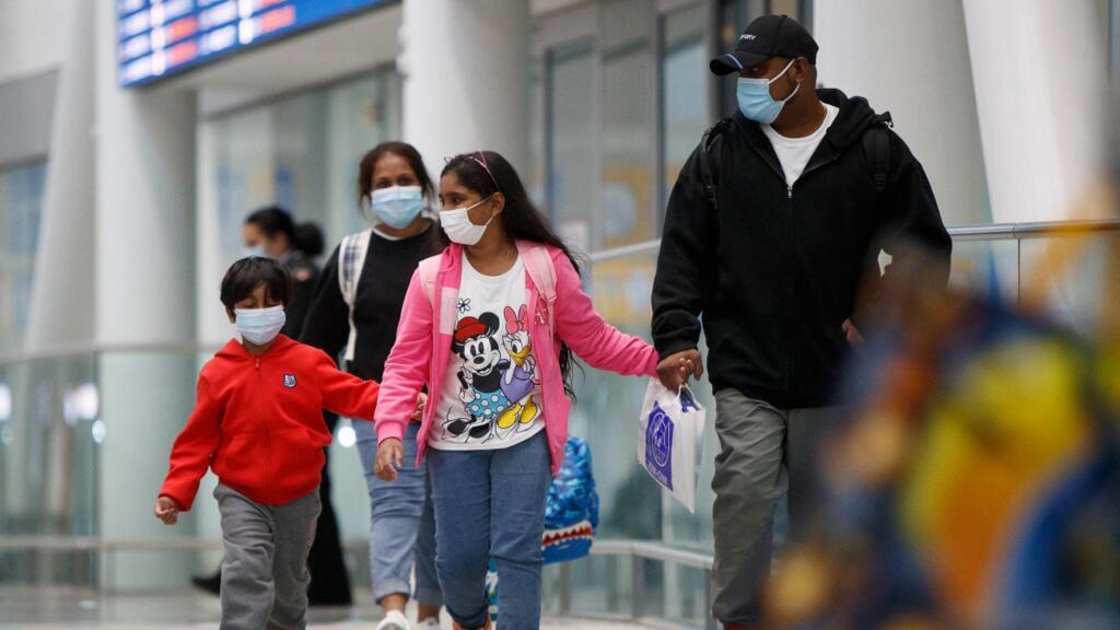 Canada grants asylum to four 'Guardian Angels' who hid Snowden in Hong Kong